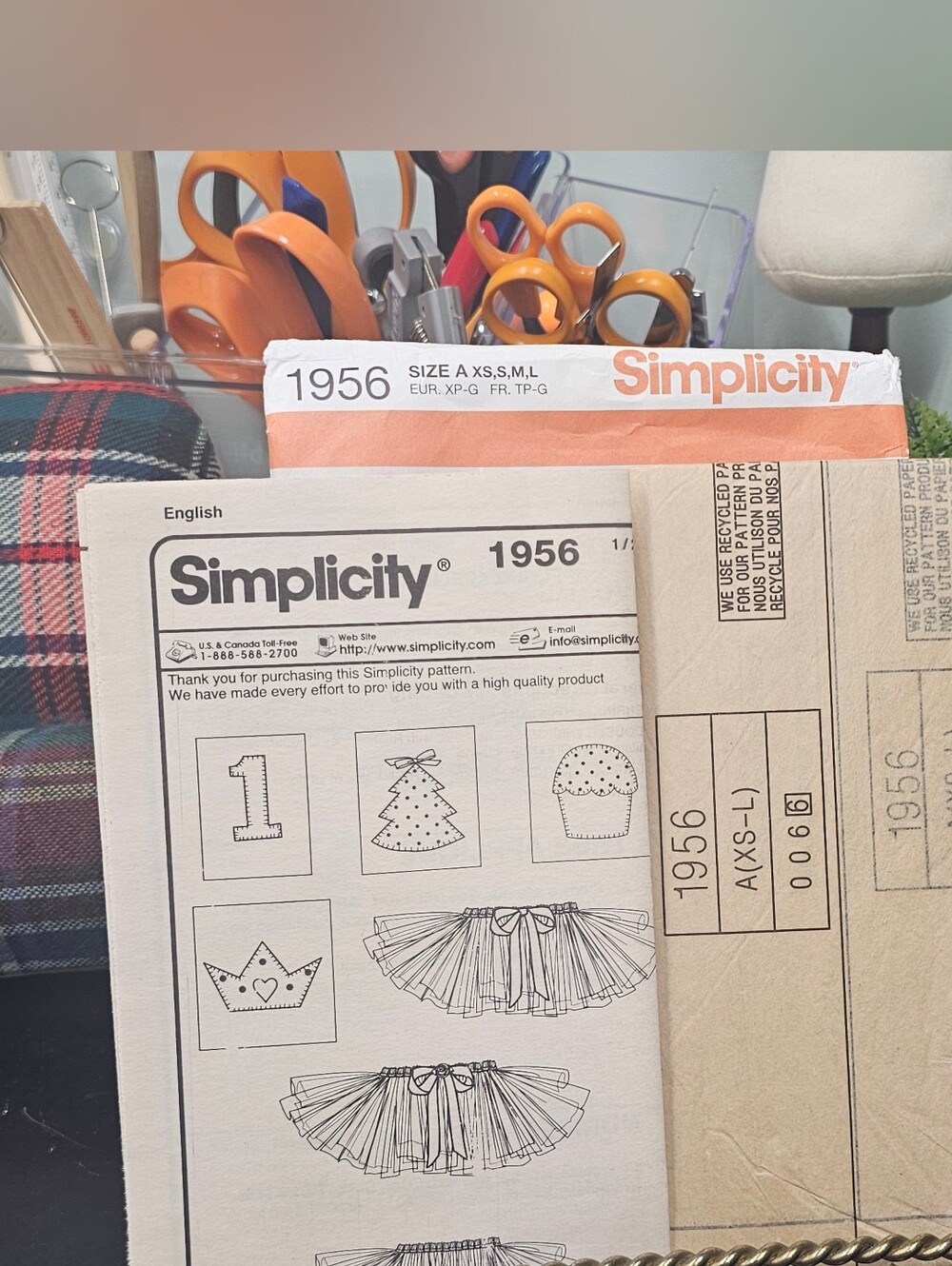 Simplicity 1956 Sewing Pattern - Picture 2 of 4